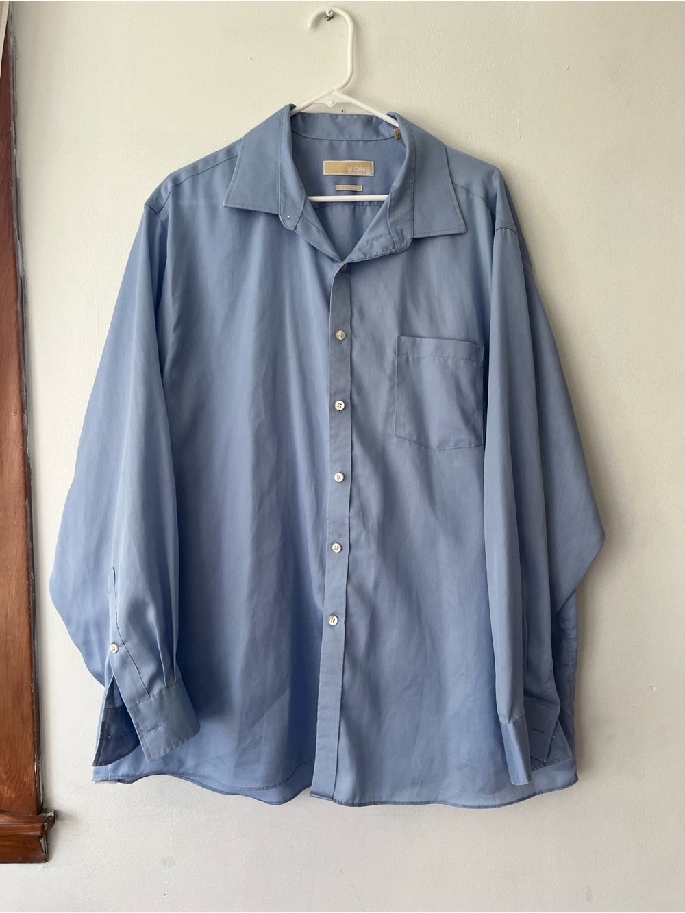 Micheal by Micheal Kors light blue button down non iron shirt neck 18.5
